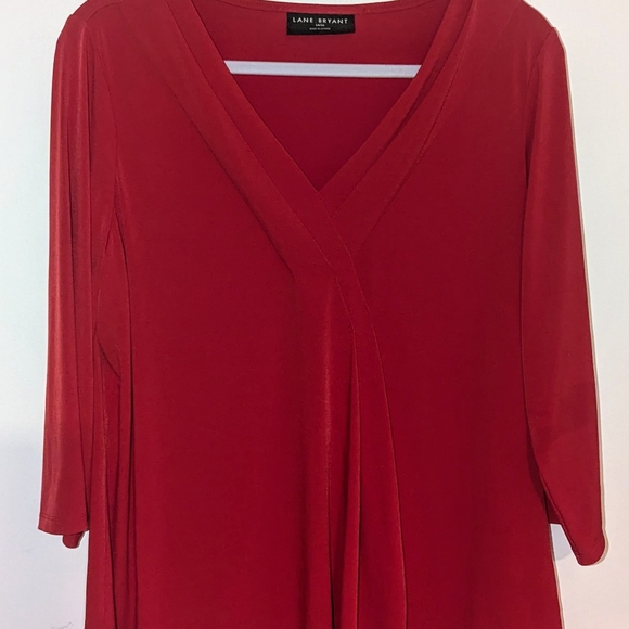 Lane Bryant NWOT Swing 3/4 sleeve V Neck Pleat Front Blouse, size 14/16 - Picture 4 of 5